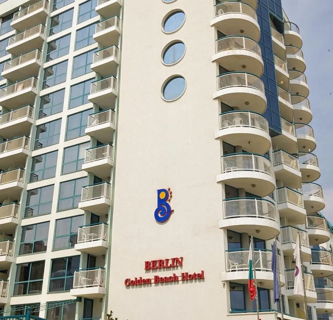 Apartman Stunning Private Beachfront Studio With Pool Access Aranyhomok
