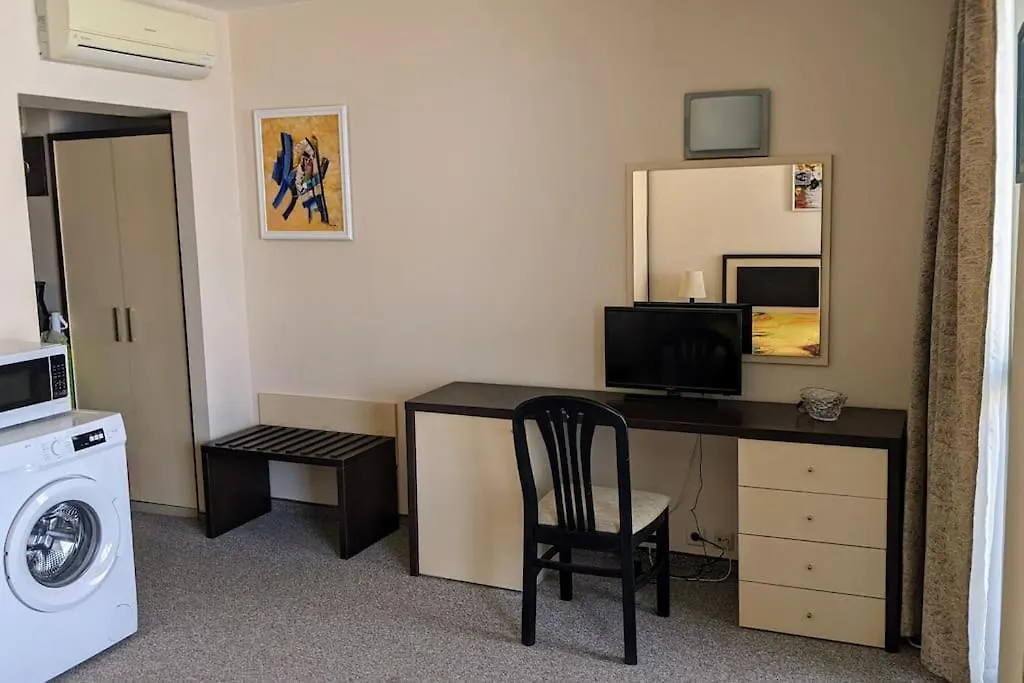 Apartman Stunning Private Beachfront Studio With Pool Access Aranyhomok Bulgária